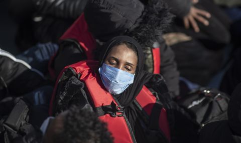 Мигранти влизат незаконно в Гърция през България - 1