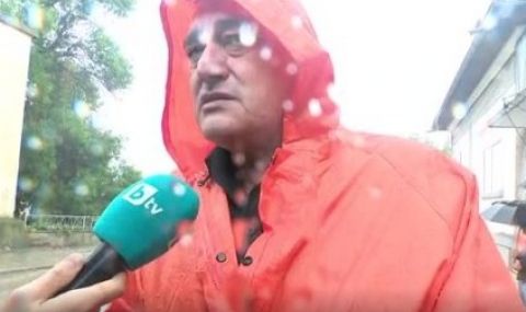 Комисар Николов: При наводненията има бедстващи хора, но няма информация за загинали и пострадали  - 1