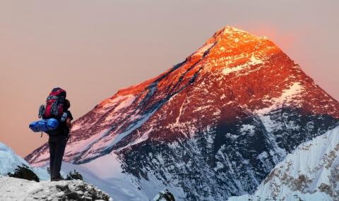 Еверест погуби най-възрастния алпинист - 1