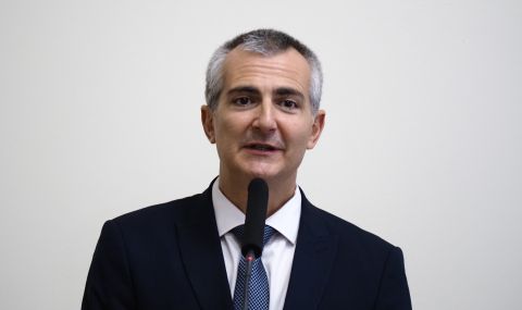 Димитър Илиев готов да се раздели с поста на министър - 1