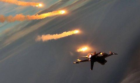 Вашингтон продава на Турция софтуер за модернизиране на нейните Ф-16 - 1