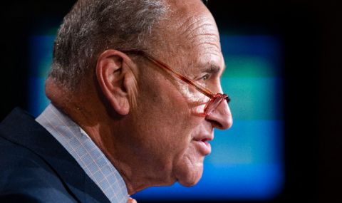 Сенатор предложи продажба на активи на руски олигарси в полза на Украйна - 1