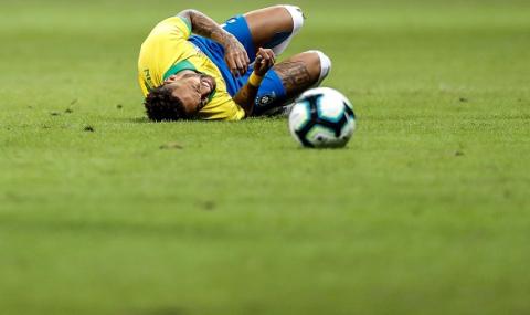 Бразилия не успя да победи в четвърти пореден мач, а Неймар пак се контузи - 1