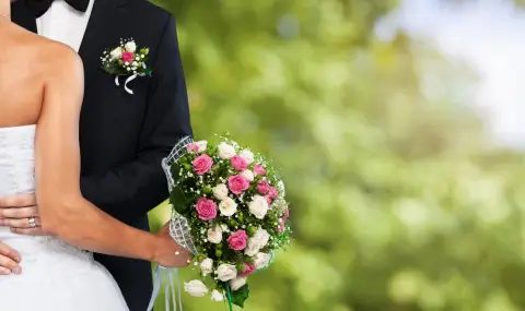 75-годишен американец се ожени за 26-годишна българка в Несебър - 1