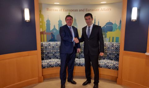 Подкрепа за Кирил Петков във Вашингтон - 1