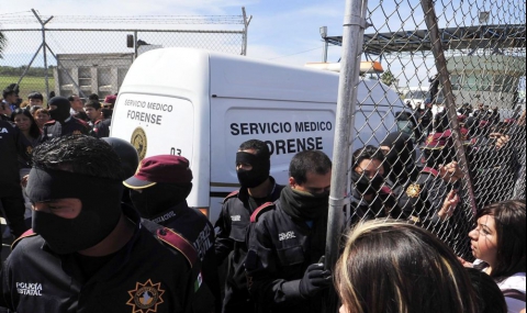 40 жертви при меле в мексикански затвор - 1