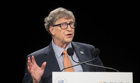 Бил Гейтс се ваксинира, благодари на учените - 1