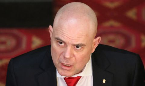 Гешев: Асен Василев излъга за дупката в бюджета - 1