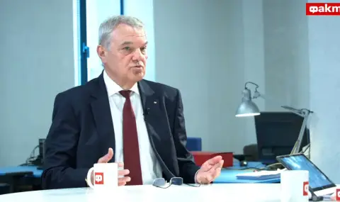 Румен Петков пред ФАКТИ: Рюте, едно глупаво човече, излезе в Хага да каже на Тръмп „татко“ (ВИДЕО) - 1