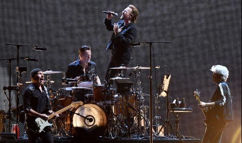 U2 пуска луксозно издание на "Achtung Baby" - 1