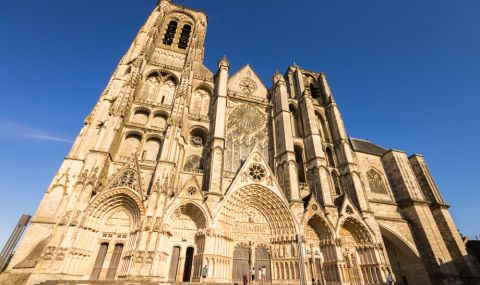 Католическата църква във Франция е изплатила 7 милиона евро на жертви на сексуално насилие - 1