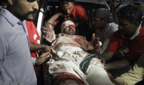 Трима загинаха в атака насочвана срещу сина на пакистанския президент - 1