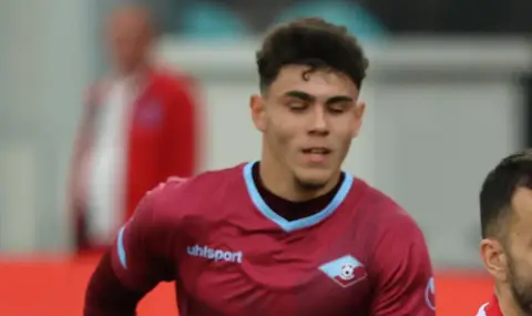 Шефилд Юнайтед взима юношески национал на България - 1