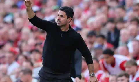 Феновете на Арсенал изразиха недоволство към Микел Артета с провокативни графити край "Емиратс" - 1