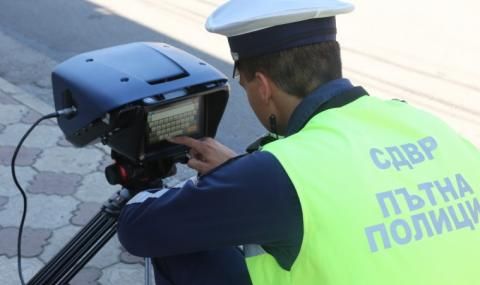 Хванаха началник на МВР да кара с над 100 км/час по булевард в Пловдив - 1
