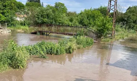 Порой във варненското село Войводино, обявено е частично бедствено положение - 1