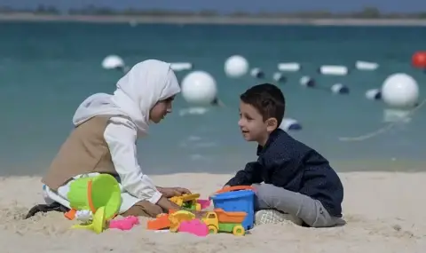 Абу Даби отваря плаж за слепи - 1