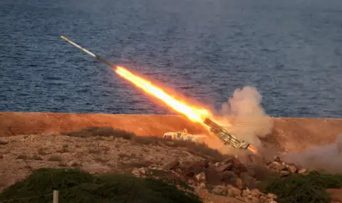 Иран се зарече да „преподаде урок на агресорите“, ако САЩ влязат във войната - 1