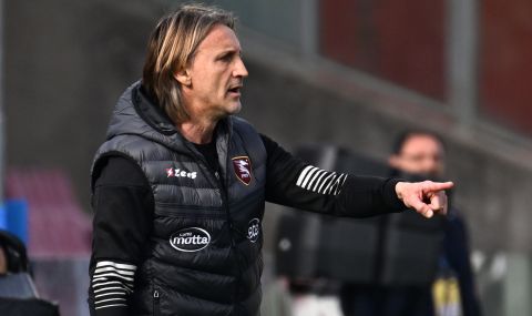Клуб от Серия А уволни треньора си и два дни по-късно го назначи отново на работа - 1