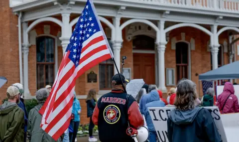 Митниците на САЩ връщат 166 милиарда долара мита на компаниите - 1