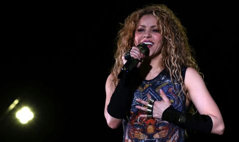 Шакира стана първата в историята латиномериканска жена на годината на "Билборд" - 1