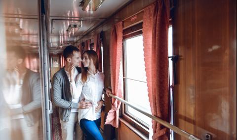 Солена глоба за двойка, правила секс във влак - 1
