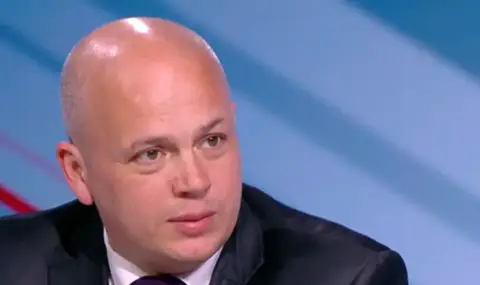 Simov: Bulgaria's position against sending troops to Ukraine did not fall from the sky. That's why the BSP participates in power  - 1