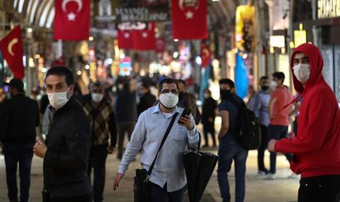 Тревога в турски град: Задава се втора вълна на вируса - 1