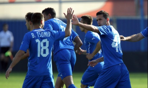 Левски загря за финала с 6:0 над Марек - 1