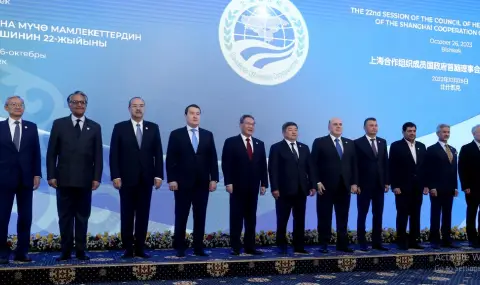 Министрите на отбраната на ШОС се събират на среща в Астана - 1