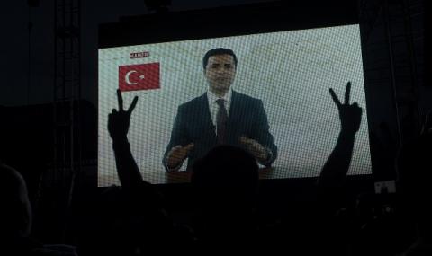 Турски съд постанови обезщетение за задържания враг на Ердоган - 1