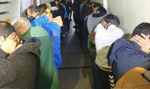 Арестуваните 60 цигани в Розино били от враждуващи фамилии - 1