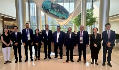 Зафиров за визитата си в Китай: Поканата беше чисто партийна - 1