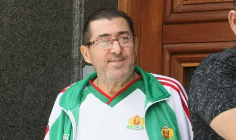 Отчужденият син на Митьо Пищова му направи панихида година след смъртта му   - 1