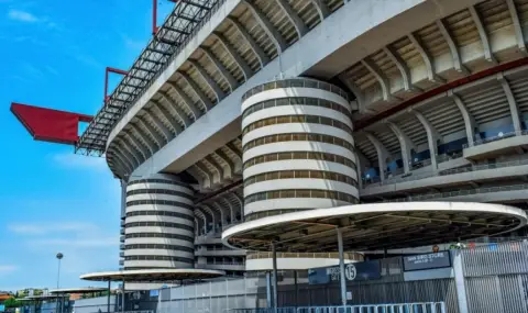 Съдбата на легендарния „Сан Сиро“ става ясна в понеделник - 1