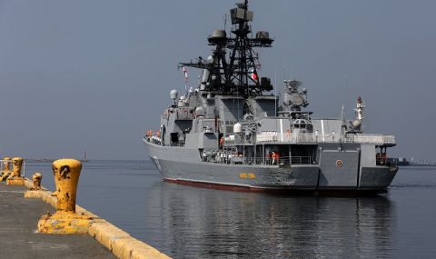 Под прицел! Руските военни следят действията на американски кораб в Черно море - 1