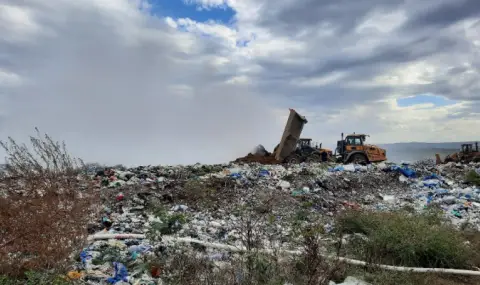 The landfill in Tsalapitsa caught fire  - 1