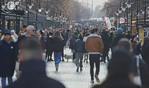 Проучване: 89% от младите виждат бъдещето си в България - 1
