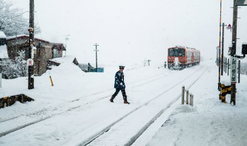 Обилен снеговалеж в Япония причини смъртта на най-малко трима души - 1