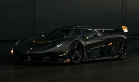 Koenigsegg направи Jesko с 24-каратово злато