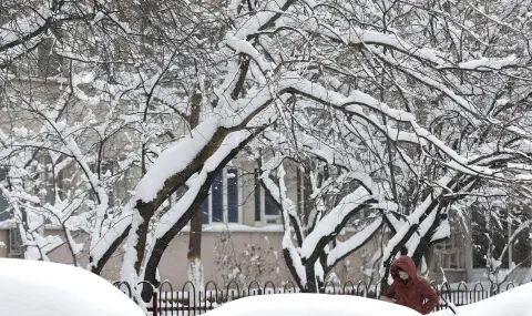 Лошо време със сняг и силен вятър обхвана Румъния - 1