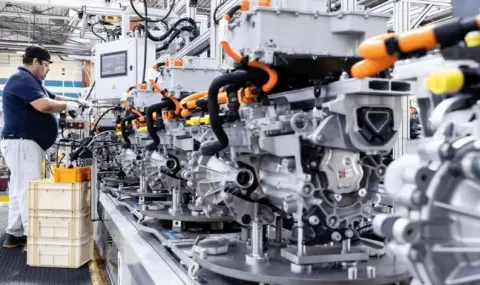 Stellantis започва производство на електродвигатели в Унгария - 1