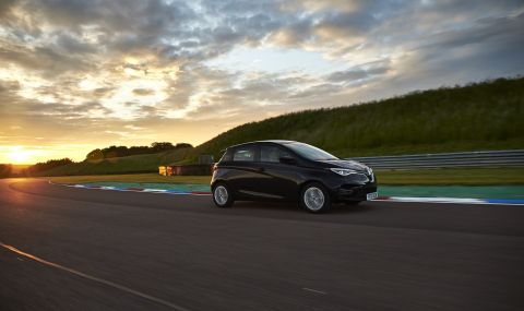 Renault Zoe измина над 760 км с едно зареждане благодарение на специални гуми - 1