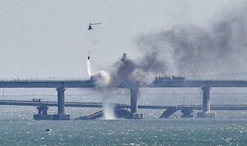 Стратегическа мишена! Русия е укрепила отбраната на Кримския мост - 1