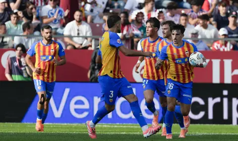 Валенсия разгроми Марасена и продължава напред за Купата на Краля - 1