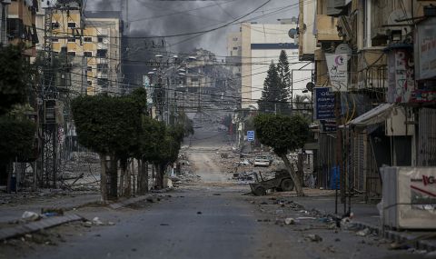 Българи се опитват да избягат от касапницата в Газа - 1