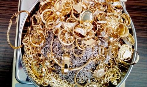 Злато и сребро за над 30 000 лева в бельото на пътничка - 1