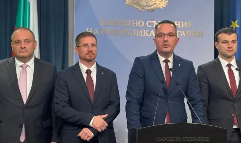 „Възраждане”: Ако „Лукойл” затвори, до дни няма да има горива - 1