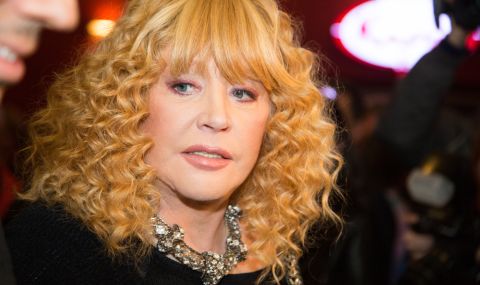 Отказват пенсия на Алла Пугачова - 1