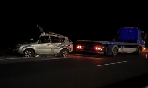 След гонка на АМ "Тракия": Кола с мигранти се преобърна, двама души загинаха - 1